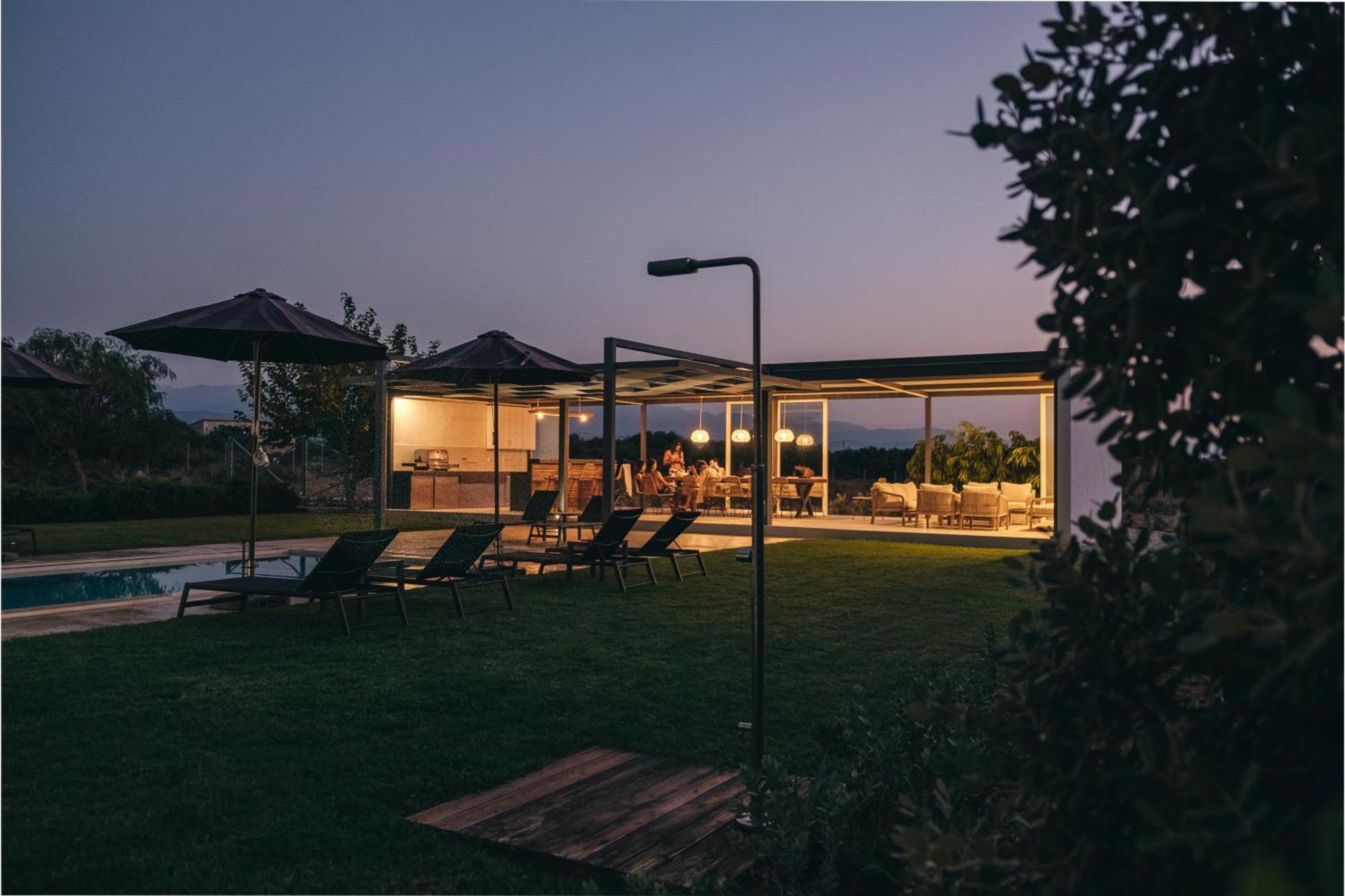 Helios A Modern Large Villa With Private Pool Set In A Quiet Location Sztavrósz Kültér fotó